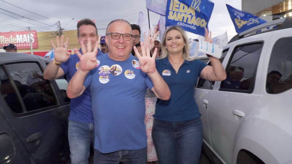 Paulinho Freire fez caminhada pelas ruas de Cidade da Esperança — Foto: Reprodução/Inte