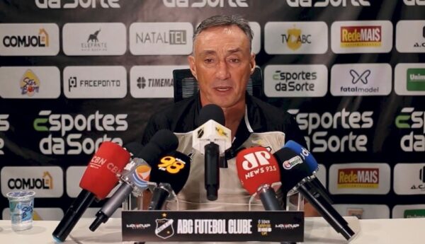 Roberto Fonseca deixa o comando do ABC — Foto: Reprodução/TV ABC