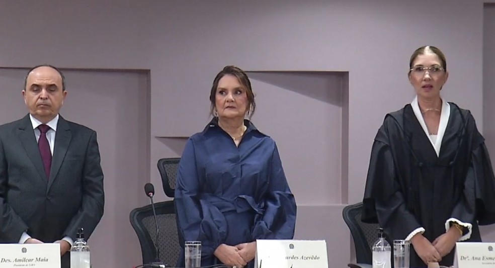 Desembargadora Lourdes Azevedo tomando posse no TRE — Foto: Reprodução/Inter TV Cabugi