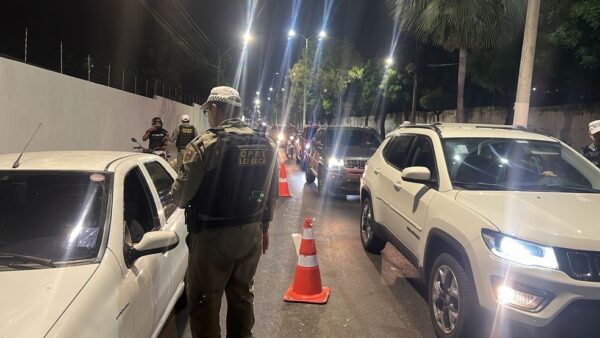 Fiscalização foi realizada em Mossoró na noite desta sexta-feira (23) — Foto: Divulgação/PM