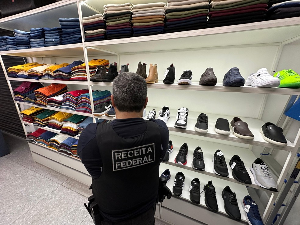Uma das 14 lojas com mercadorias apreendida em Parnamirim — Foto: Divulgação/Receita Federal