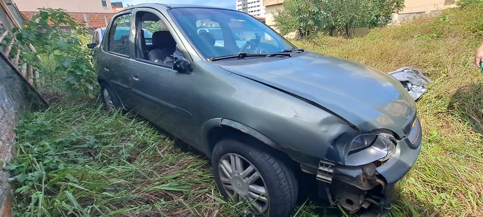 Carro envolvido no acidente foi identificado pela Polícia Civil — Foto: Divulgação/Polícia Civil