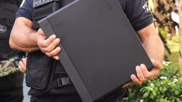 Mandados de busca e apreensão foram cumpridos nesta quinta-feira (12) — Foto: Divulgação/Polícia Civil