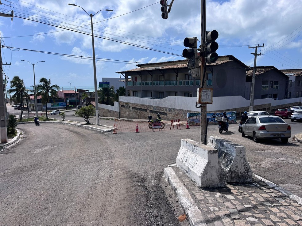Local já está interditado. Obra deve se estender até o fim do mês de setembro, quando a via deve ser liberada. — Foto: Vinicius Marinho/Inter TV Cabugi