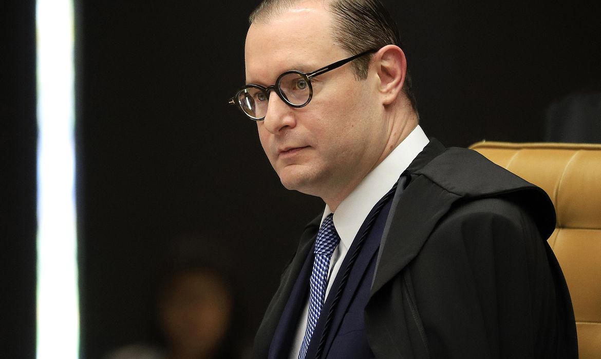 Brasília (DF), 14.09.2023-Ministro Cristiano Zanin em sessão extraordinária que prossegue com o julgamento de Aécio Lúcio Costa Pereira, acusado de participação nos atos antidemocráticos de 8 de janeiro. Foto: Rosinei Coutinho/SCO/STF