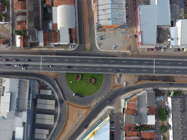 Rotatória e alças de acesso do viaduto do gancho de Igapó, em Natal. — Foto: Dnit