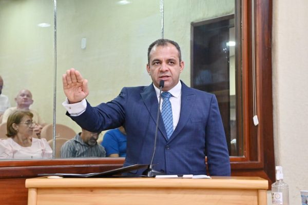 Isaac da Casca (MDB) toma posse como deputado estadual no RN — Foto: João Gilberto