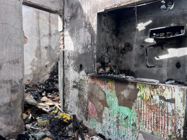 Incêndio destruiu casa no bairro Alecrim, em Natal — Foto: Vinícius Marinho/Inter TV Cabugi