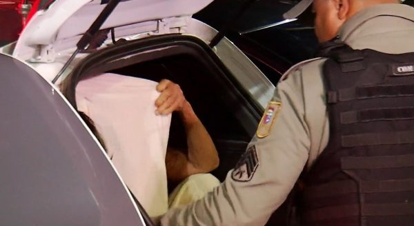 Turista cearense foi presa por injúria racial em Ponta Negra, na Zona Sul de Natal — Foto: Inter TV Cabugi/Reprodução