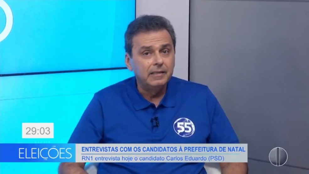 Carlos Eduardo (PSD) concede entrevista ao RN1 — Foto: Inter TV Cabugi