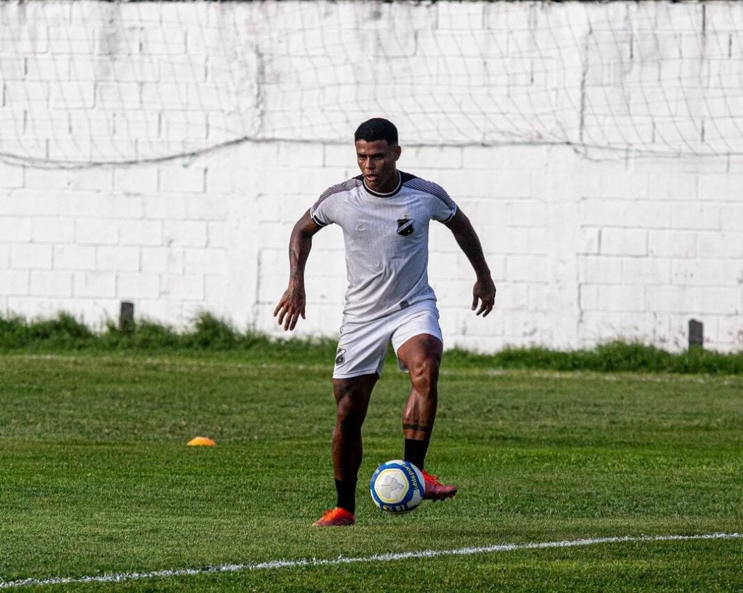 Iago (ABC) - Foto: Rennê Carvalho/ABC FC