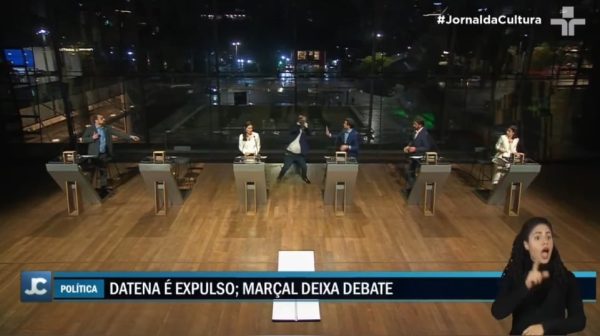 Datena agrediu Marçal com uma cadeira durante o debate da TV Cultura. Foto: Reprodução/TV Cultura
