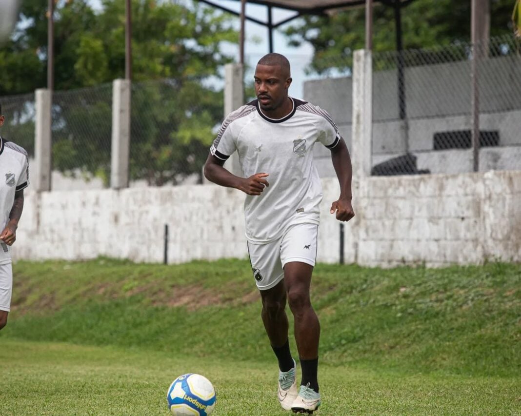Lucas Sampaio. Foto: Rennê Carvalho/ABC FC