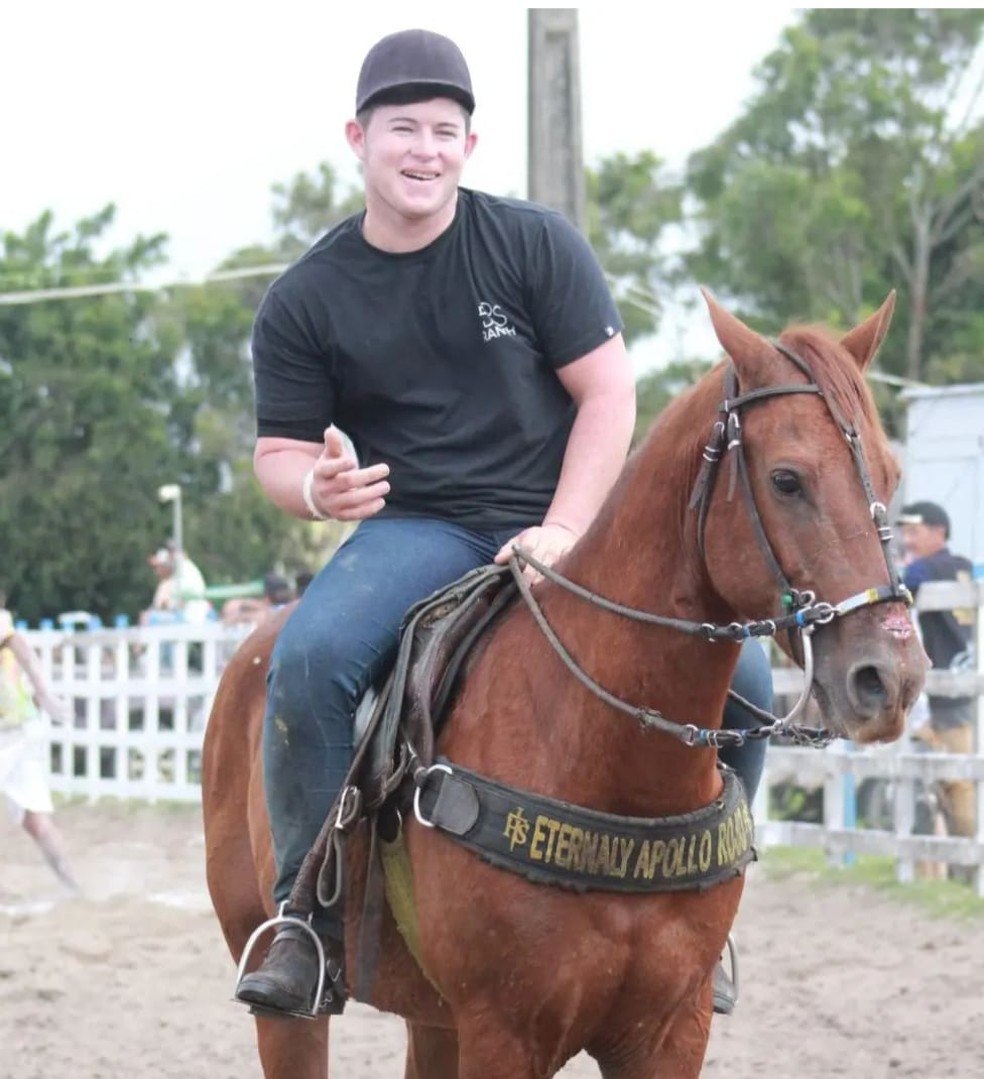 João Victor Bento da Costa, de 19 anos, foi morto a tiros durante vaquejada no interior do RN — Foto: Reprodução