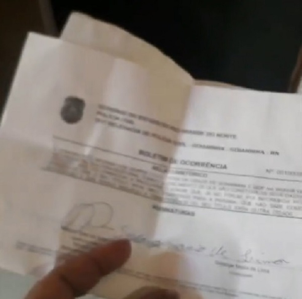 Eleitores registraram boletim de ocorrência — Foto: Reprodução/Inter TV Cabugi