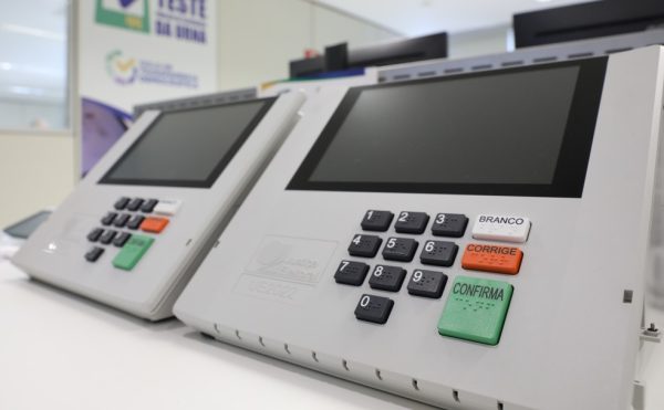 Urna eletrônica modelo 2022 — Foto: Alejandro Zambrana e Antônio Augusto/Secom TSE