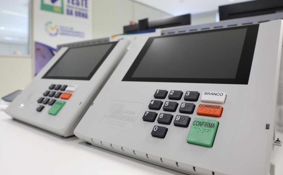 Urna eletrônica modelo 2022 — Foto: Alejandro Zambrana e Antônio Augusto/Secom TSE